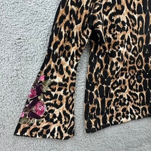 INC XL Animal Print‎ Top Embroidered Floral Design on Bell Sleeves Fabulous Fun - Picture 10 of 10
